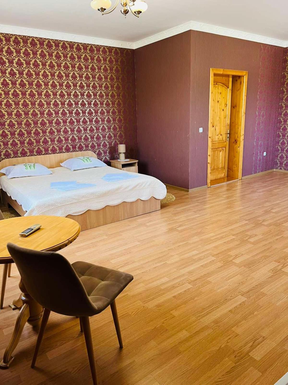 Mini-Hotel "Nord" Чинадійово Екстер'єр фото